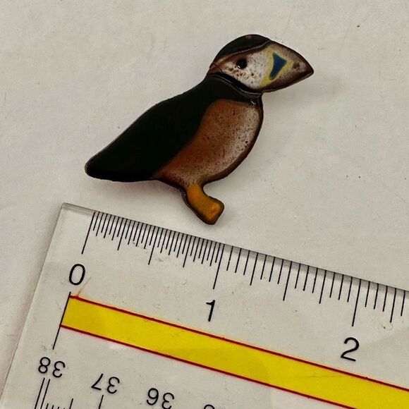 Puffin enamel brooch - Picture 6 of 7
